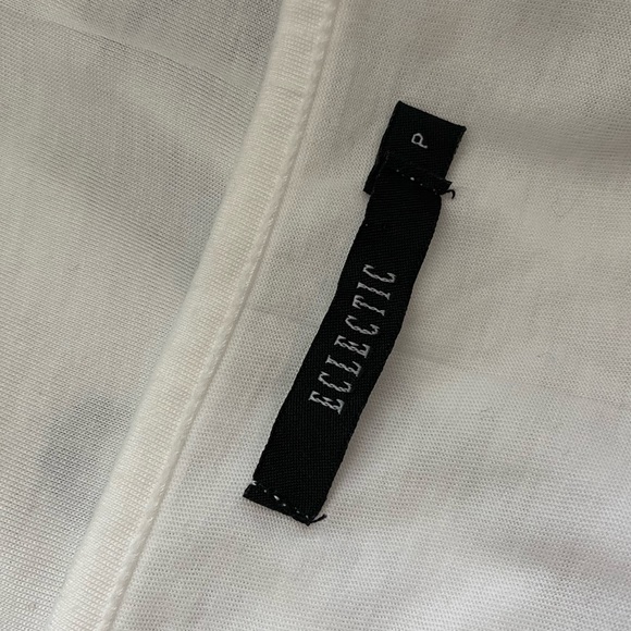 🍋3 for $20🍋 ECLECTIC White Tank Top with Blue Floral Embroidery Size S - Picture 4 of 7